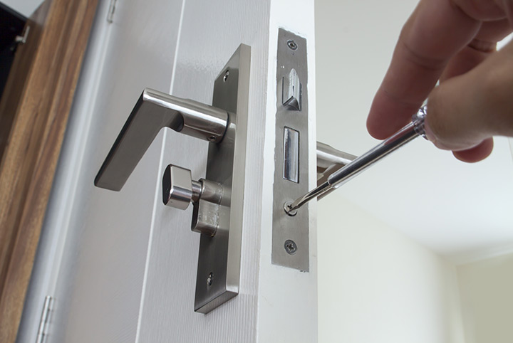 Our local locksmiths are able to repair and install door locks for properties in Houghton Regis and the local area.